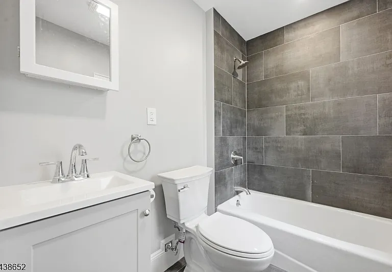 508 2nd St #2 — Photo 8
