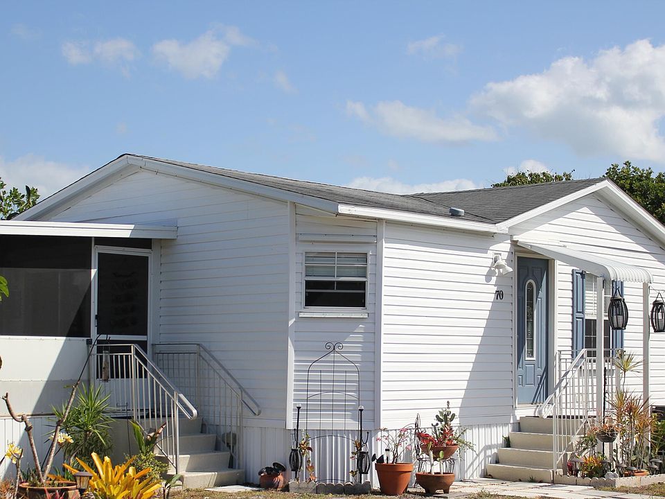 Home For Sale In Woodbridge