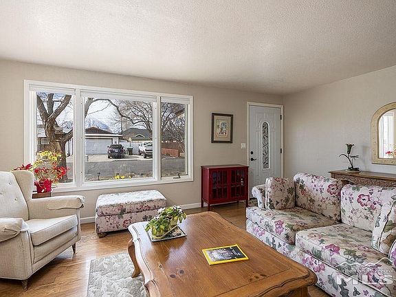 5th image of 1553 Wildrose Dr