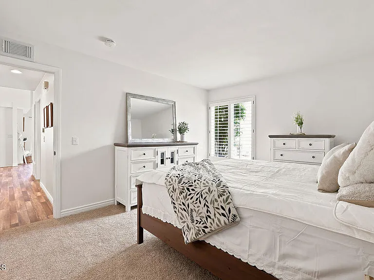 664 Holly Ave — Photo 24