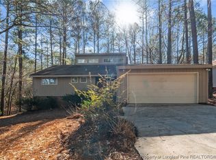 1365 Maryland Ct, Sanford, NC 27332