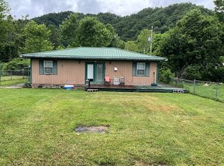 109 Cortez Ln, Amigo, WV 25811