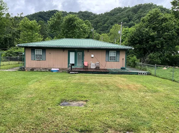 109 Cortez Ln, Amigo, WV 25811