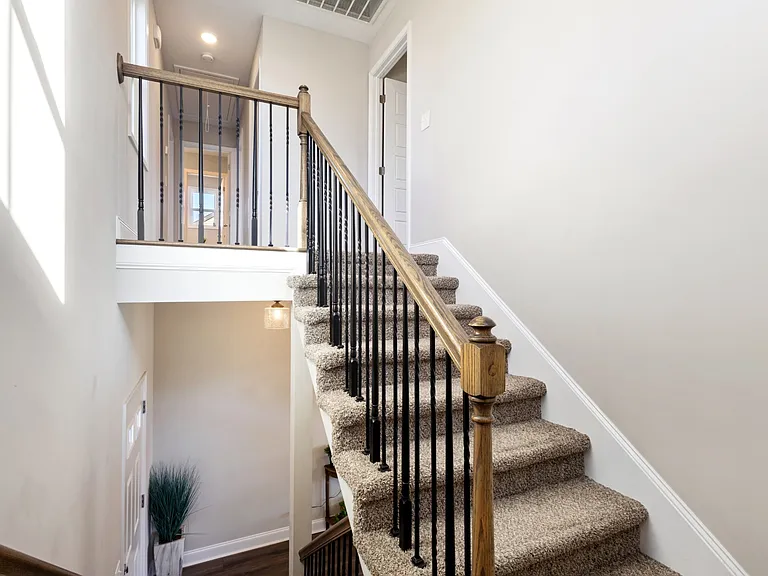 2433 Bucklin Dr — Photo 20