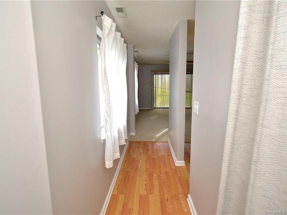 5th image of 40 Crest St APT 1