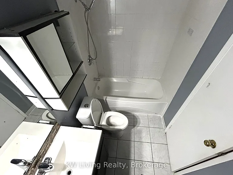 22 Bracken Fernway — Photo 15