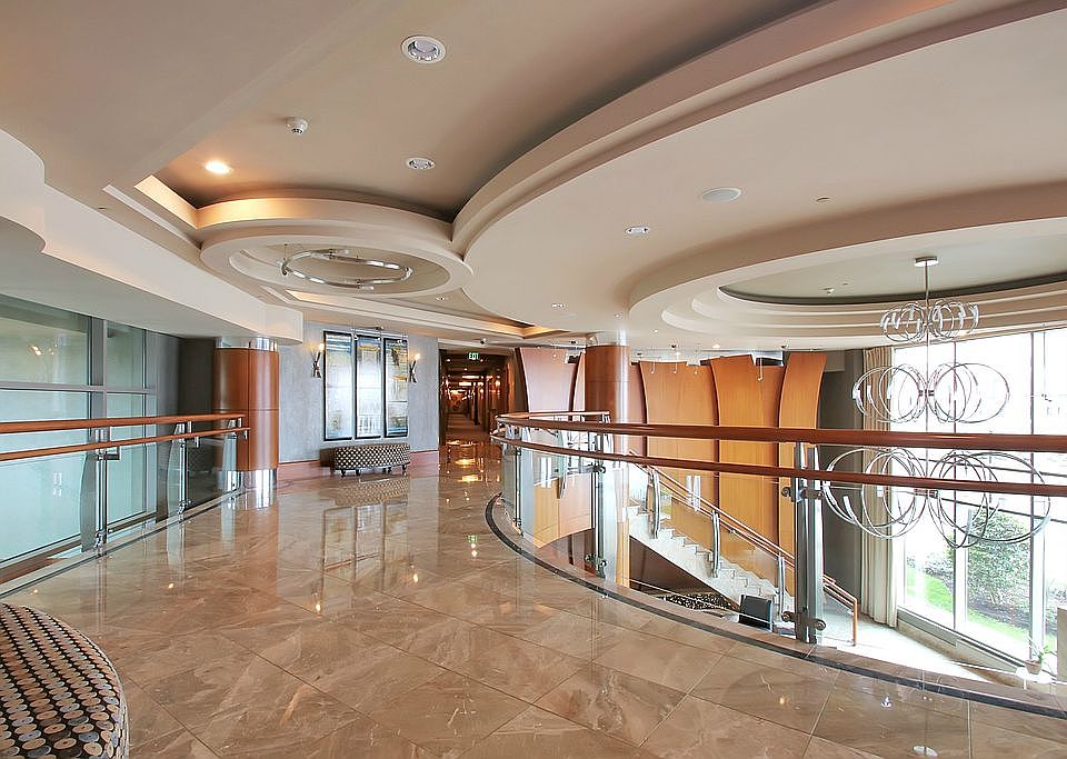 2nd floor hallway