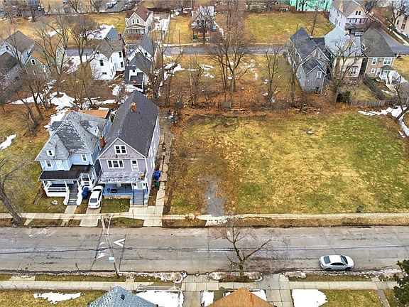 3rd image of 234 Riley St