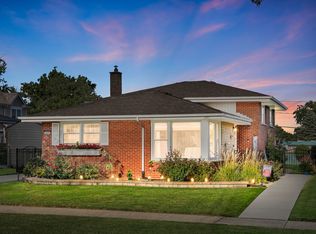2401 Mayfair Ave, Westchester, IL