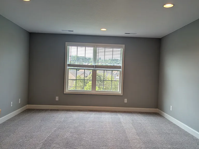 12111 Grand Forks Dr — Photo 32