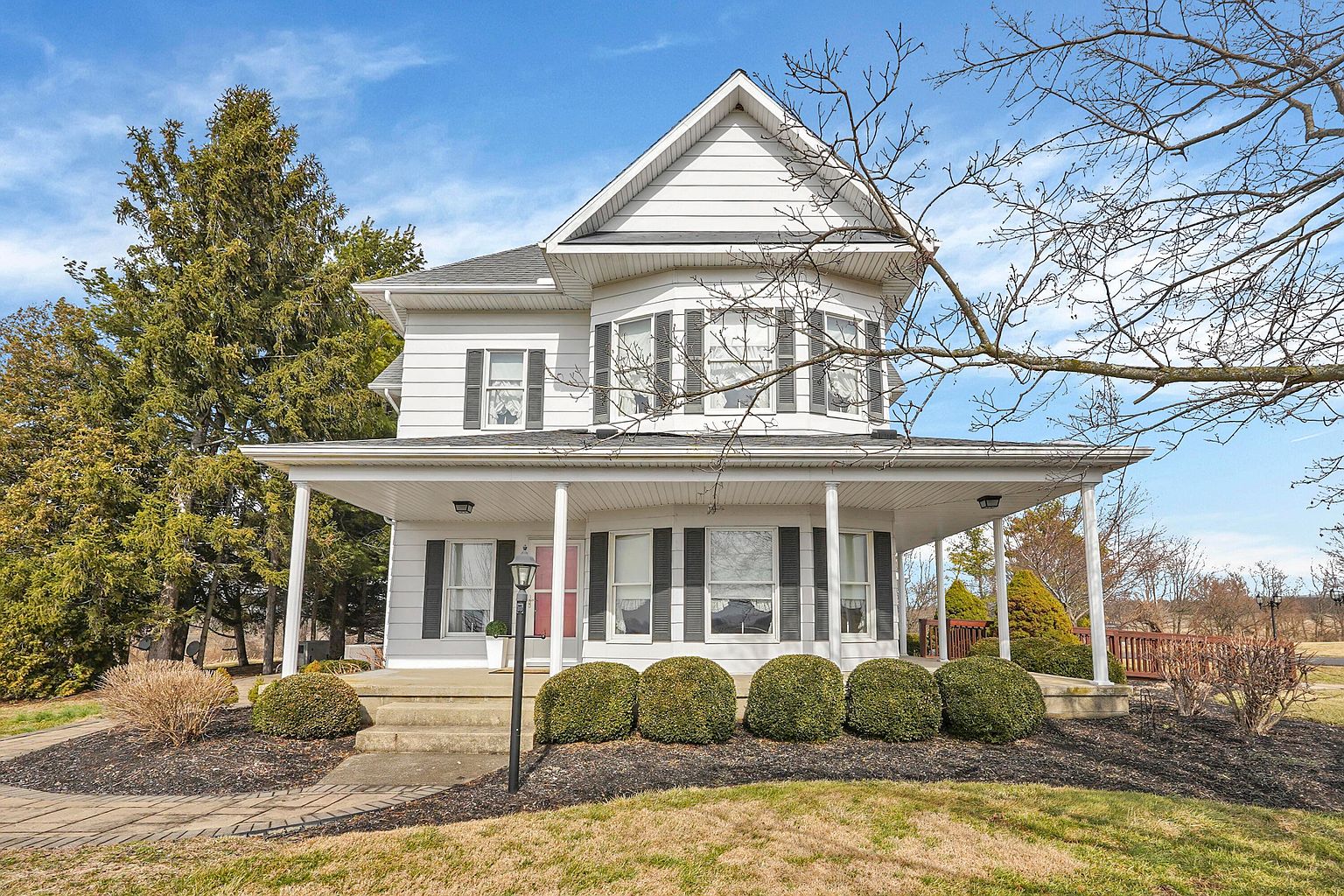 Listing photo 4 for 11350 Tarlton Rd