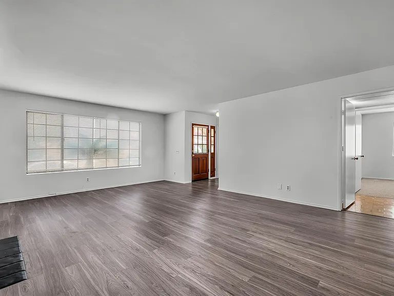 2415 Federal Ave #2419 — Photo 8