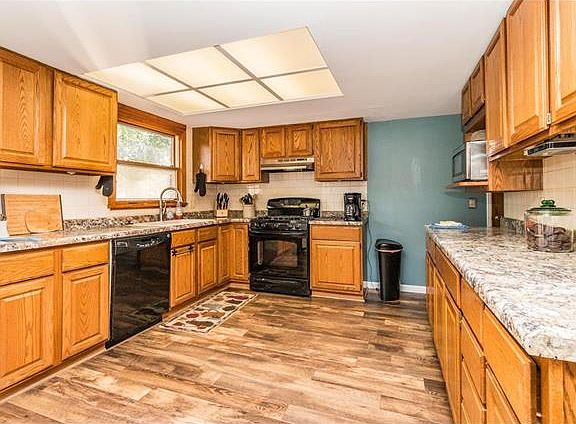 5th image of 1547 Somerset Shire Dr