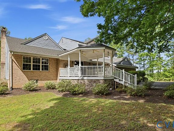 3rd image of 17159 Pryor Ln