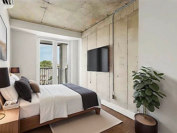 4th image of 740 E 21st St #3C