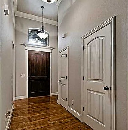 3rd image of 6206 S Alder Ln