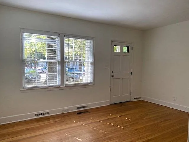 Heathermoor Apartments — Photo 9
