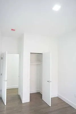 Rented by Rapid Realty Cobble Hill | media 27