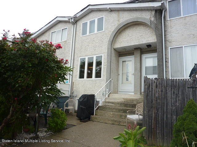 1st image of 41 Wildwood Ln