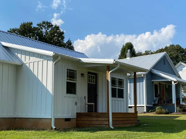 216 Riley Ave, Hillsborough, NC 27278