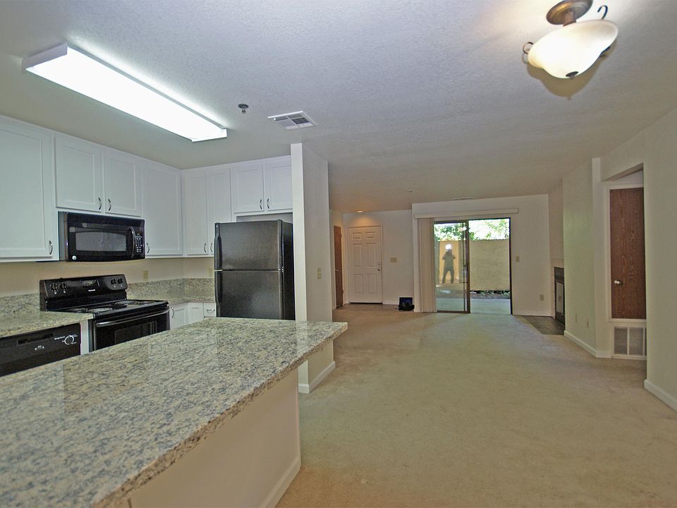 1st image of 2821 Lou Ann Dr APT 126