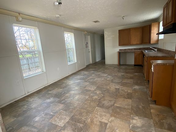 4th image of 204 Huntington Ave #25