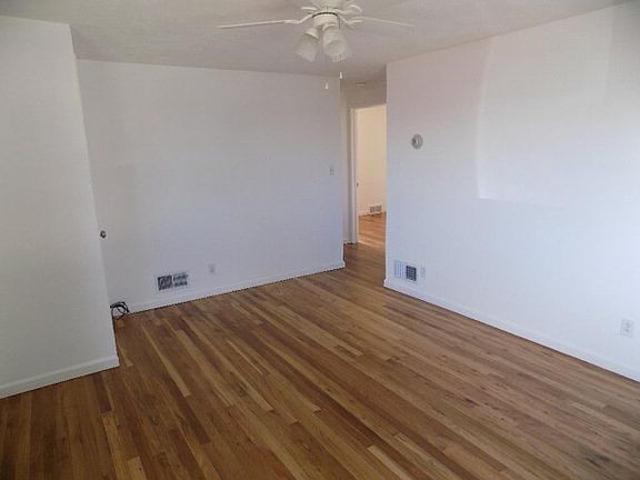 4th image of 180 E Anderson St