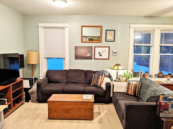 3rd image of 1135 W 41st St #2E