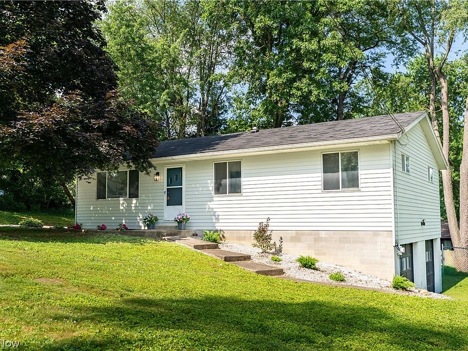 1st image of 2992 Walbridge Dr