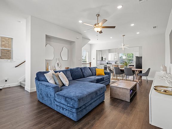 3rd image of 2228 Palomino St