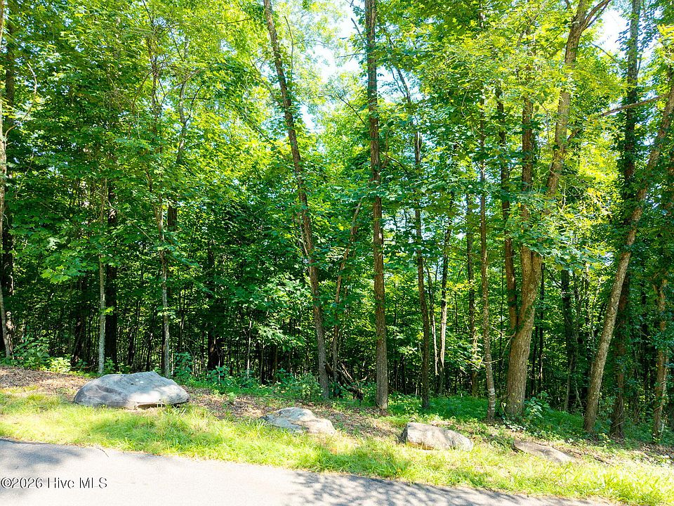 1st image of 46 Buck Ridge Drive