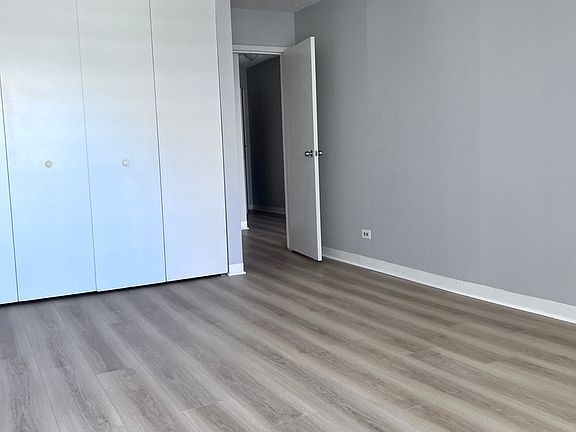 4th image of 200 N Dearborn St Unit 3208
