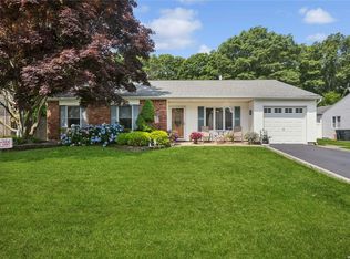 16 San Rafael Ave, Holbrook, NY 11741