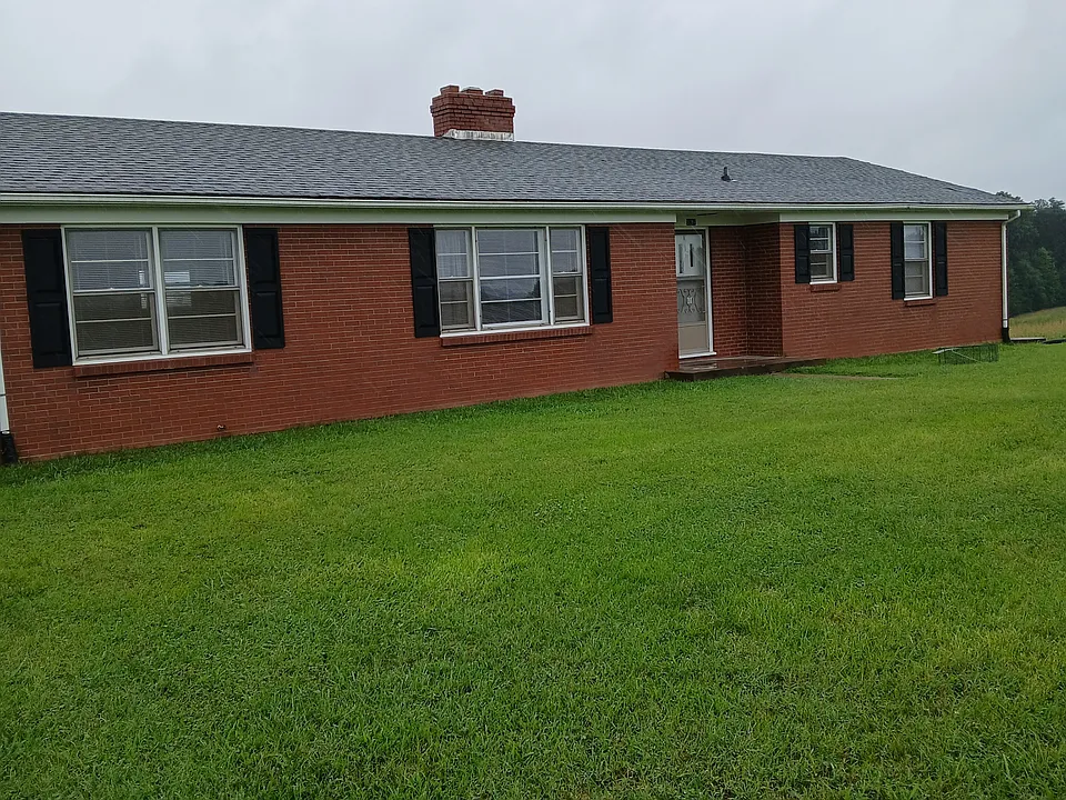 3261 Marion Rd