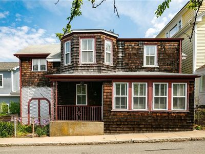 60 Dixon St, Newport, RI, 02840