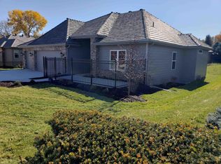 15517 Lakeside Plz, Omaha, NE 68137
