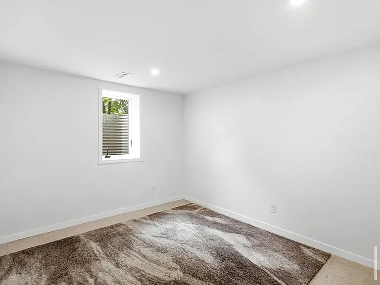 15524 Larch St NW — Photo 10