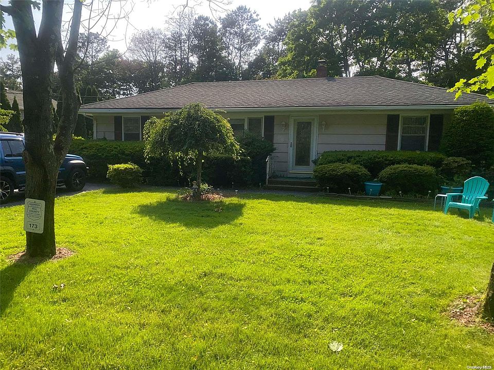 1st image of 173 Ludlam Avenue
