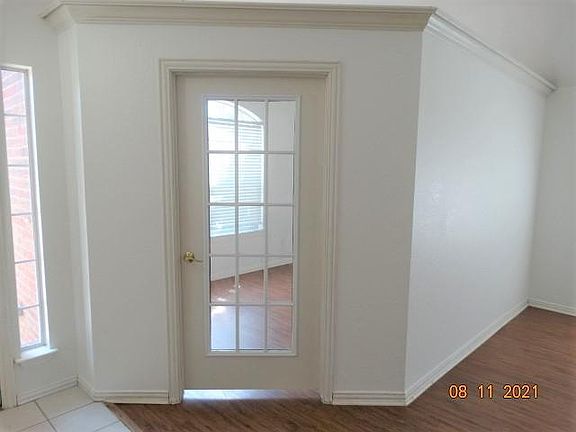 4th image of 5832 Palomino Dr