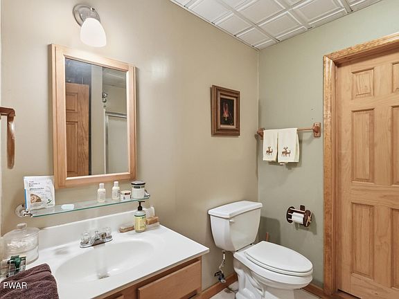 37th image of 992 Winterdale Rd