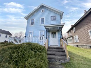 16 Mountain Rd, Ravena, NY 12143