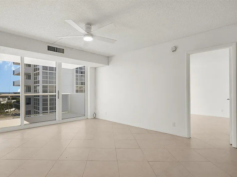 2715 N Ocean Blvd #7D — Photo 6