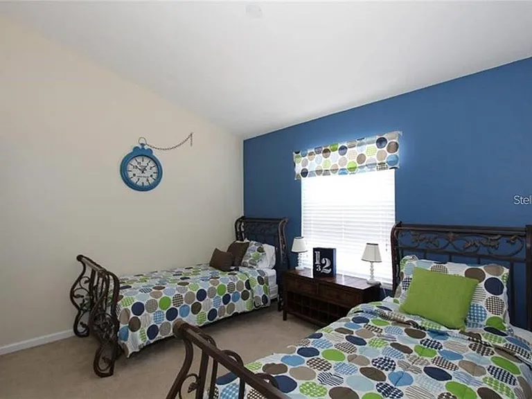 2411 Silver Palm Dr — Photo 9