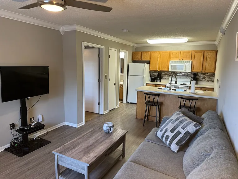 180 W Dublin Dr — Photo 37