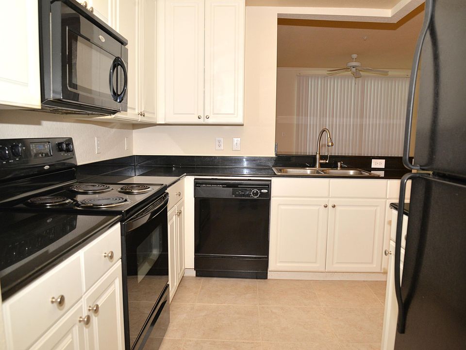 1st image of 8539 GATE Parkway #9224