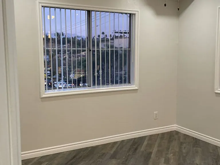 Villa De Adel Apts — Photo 179