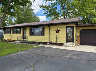 125 Bittersweet Ln, Geneva, IN 46740