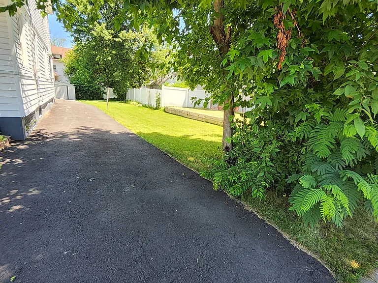 135 Morristown Rd — Photo 24