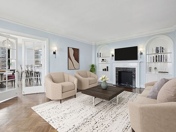 2nd image of 2000 N Lincoln Park West Pkwy #912