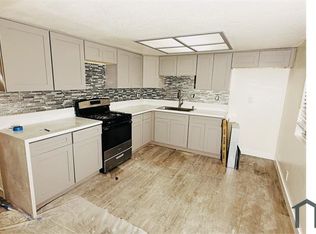 21357 Nisqually Rd APT C, Apple Valley, CA 92308